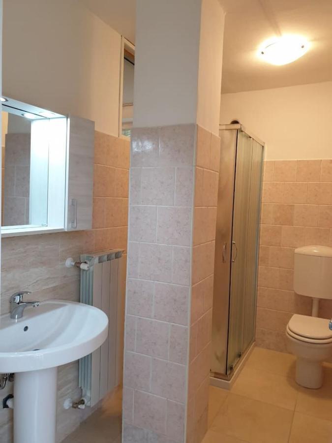Holiday Apartaments Дезенцано-дель-Гарда Экстерьер фото